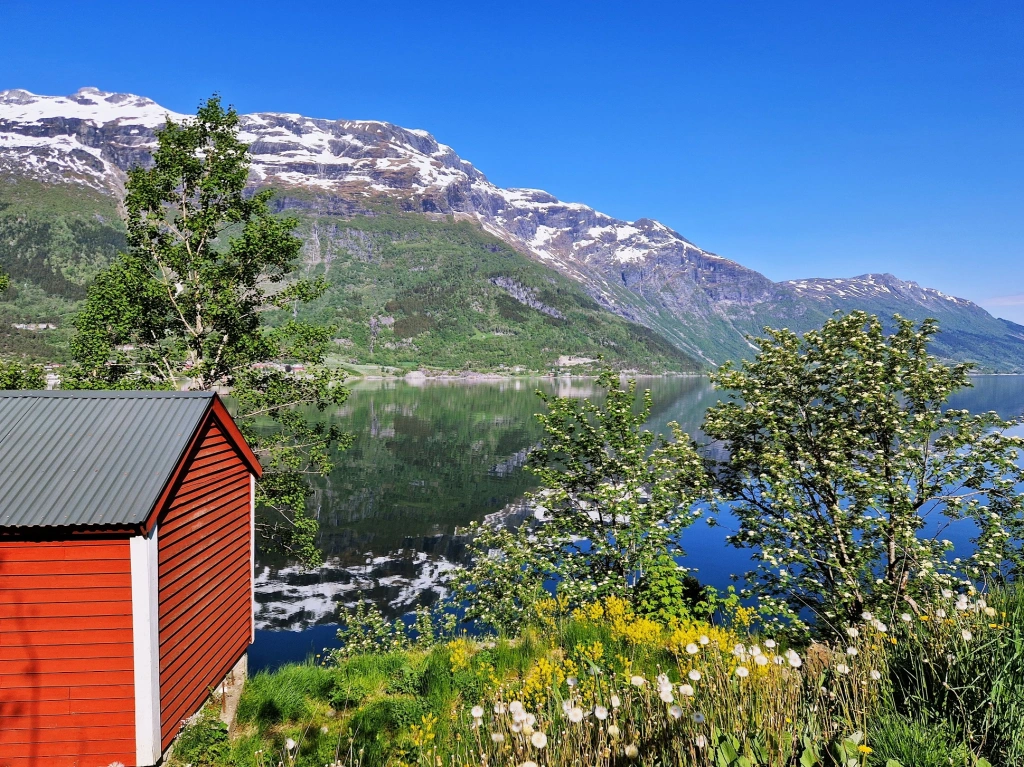 Norway in Spring: 8 Day Road Trip in the Fjords (+Oslo and Bergen)