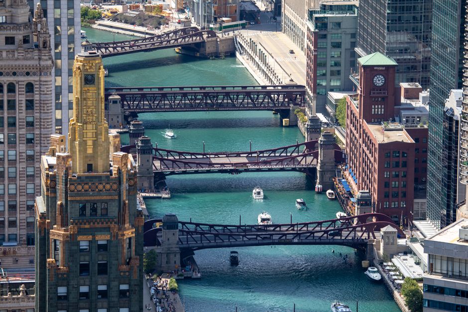 Chicago: Architecture, Lakefront and Neighbourhoods