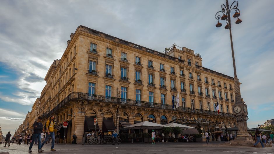 Bordeaux in Two Days: Riverfront, Old Town and Saint-Émilion