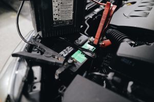 AVAPOW TJ68 vs 8000A: Which Jump Starter Has the Power for Your Road Trip?