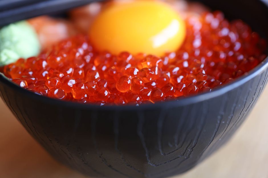 Japanese Dishes And Etiquette For First-Timers: Must-Try Dishes and Cultural Etiquette in Japan for First-Timers