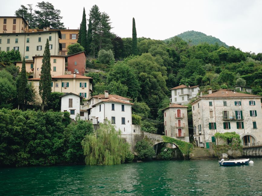 Lake Como: Villages, Ferries and Lakeside Walks
