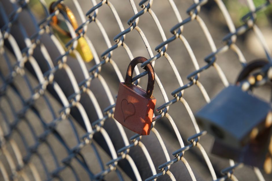 Smart Locks for Frequent Travelers: What the Specs Actually Mean