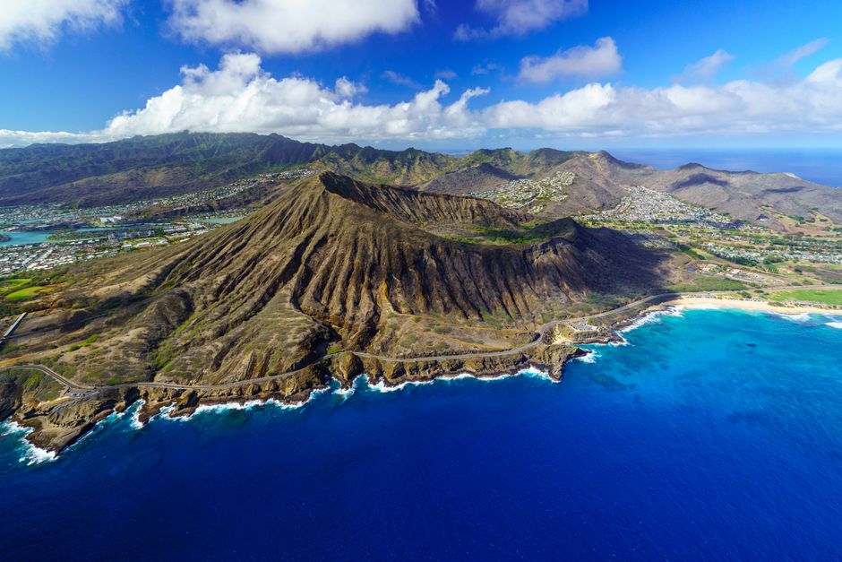 Stunning aerial view of Koko Crater with azure waters on O'ahu, Hawaii