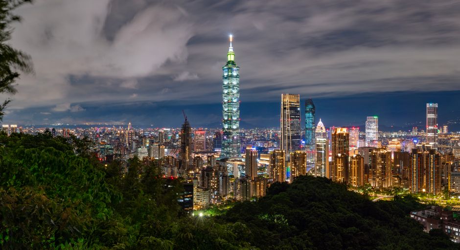 Exploring Taipei: Night Markets and Mountain Views