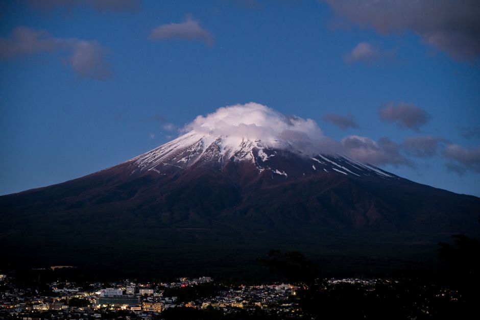 Hakone: Hot Springs and Views of Mount Fuji
