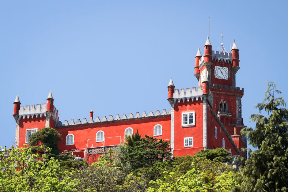Sintra in a Day: Palaces and Forest Gardens