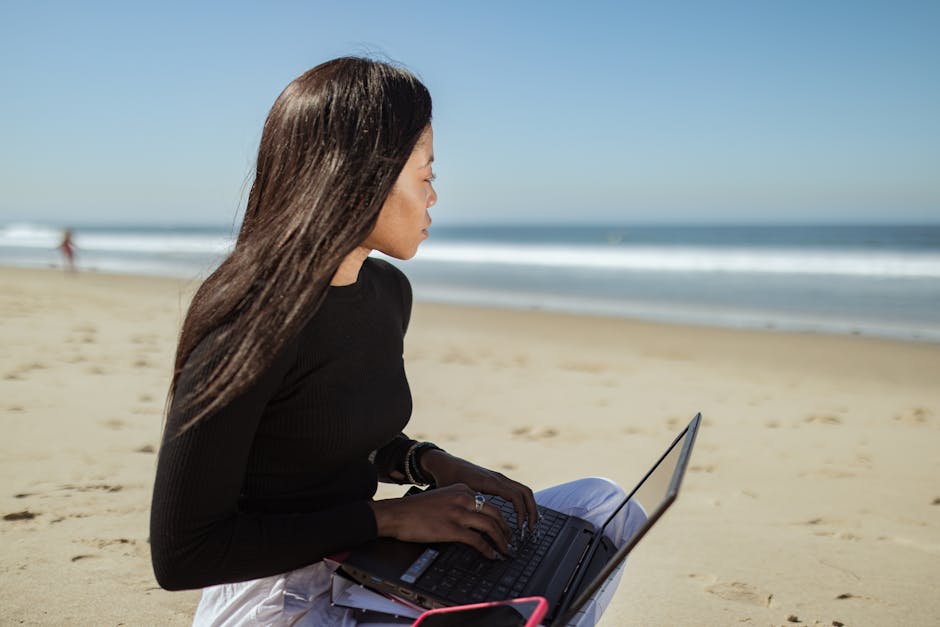 Remote Work Display Gear for Digital Nomads in Asia and Europe