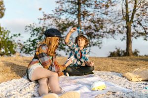 Travel Games For Kids Long Journeys: Travel Games for Kids on Long Journeys: What Works by Age