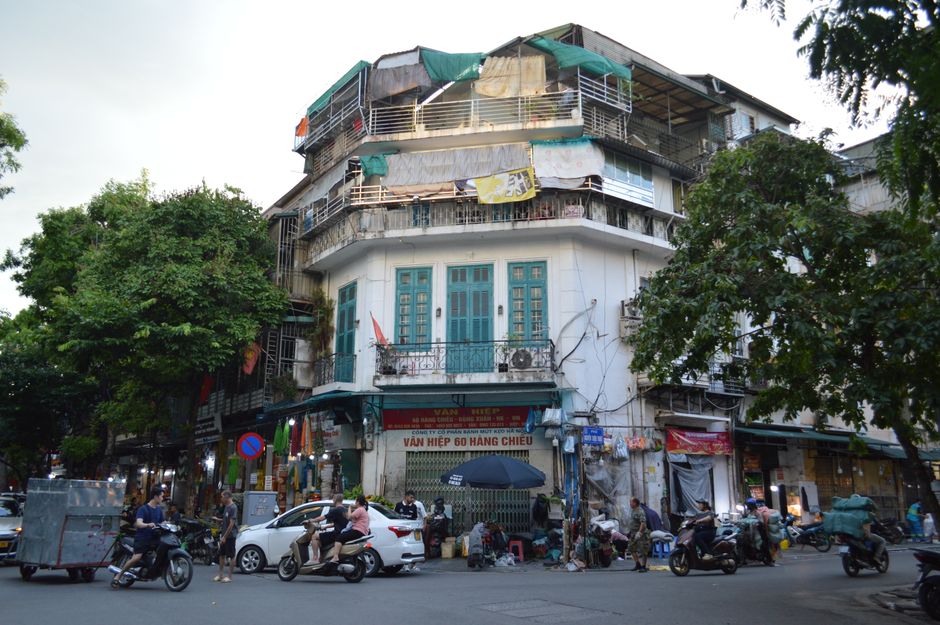 Exploring Hanoi’s Old Quarter