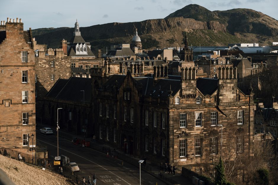 Exploring Edinburgh’s Old and New Towns